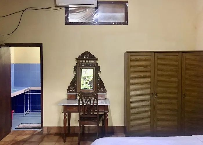 Puri Mandala Kaleran Hotel